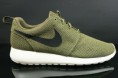 /products/nike-roshe-run-verde-oliva/